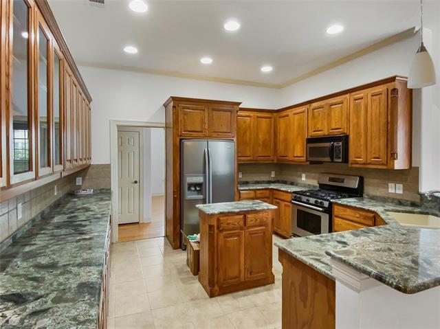 Building Photo - 612 Olympic