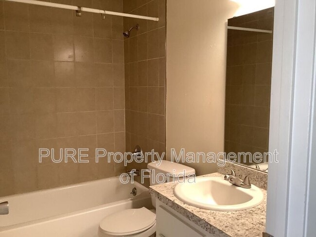 Building Photo - 2985 SE 55th Ave