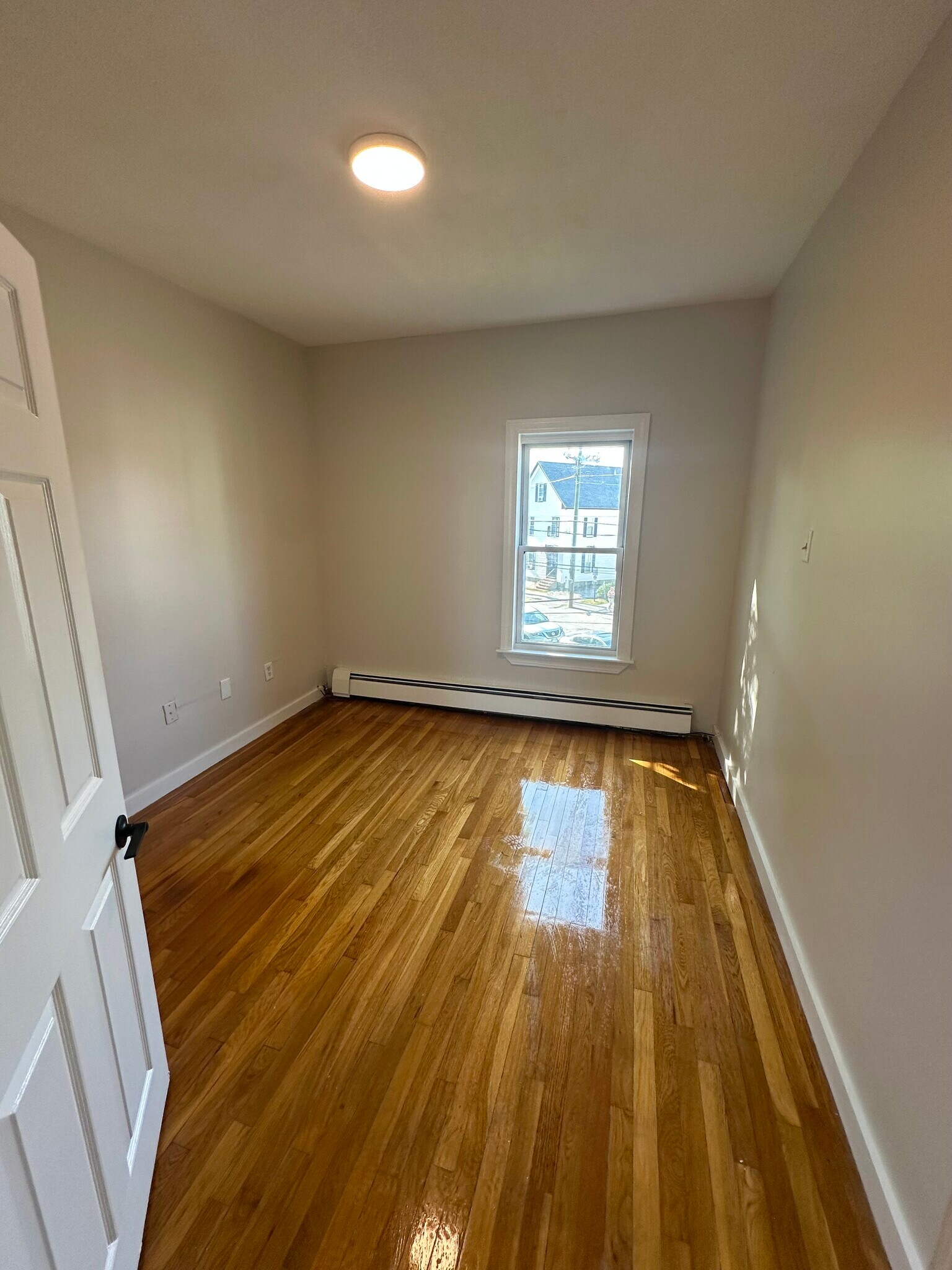 Bedroom 1 - 24 Malvern St