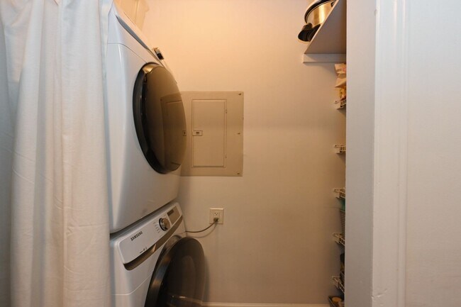 Building Photo - **SOPHISTICATED URBAN RETREAT IN THE HEART OF LENOX VILLAGE**