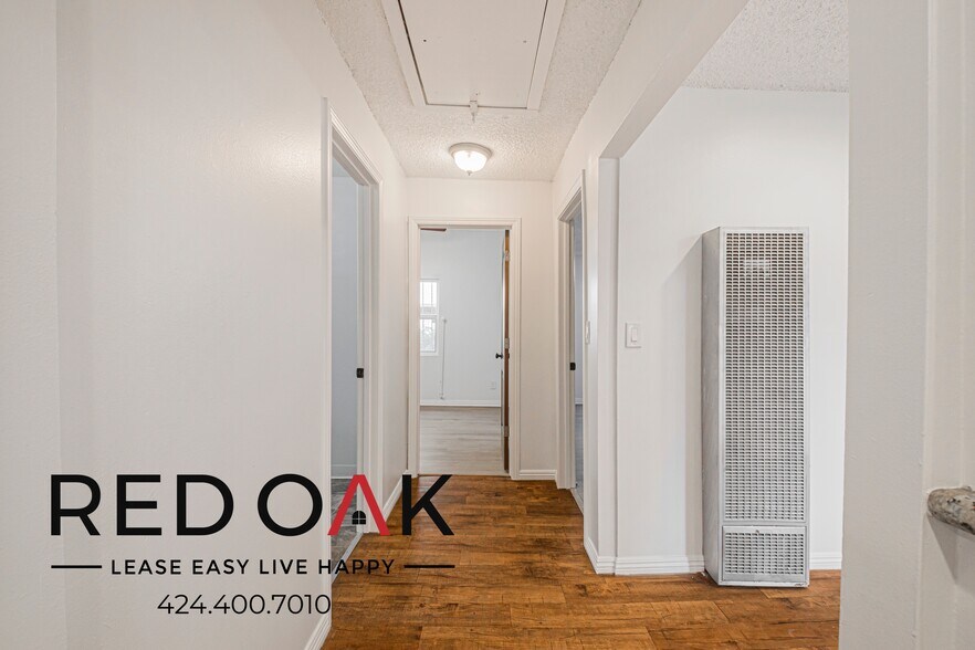 Building Photo - 1309 W 36th Pl