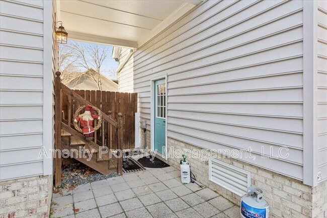 Building Photo - 100 Raymond Dr