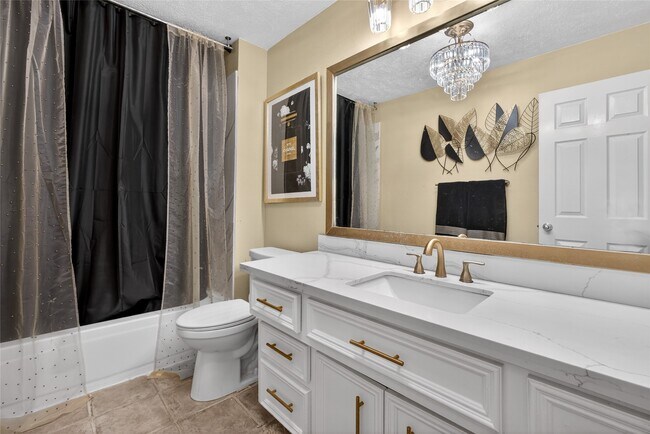 Building Photo - 19115 Keyturn Ln