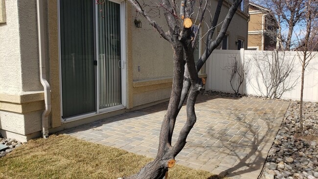 Building Photo - ONLY $2,475 PER MONTH RENT FOR THIS SUPER ...