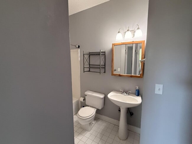 Building Photo - 138 Gayden Dr