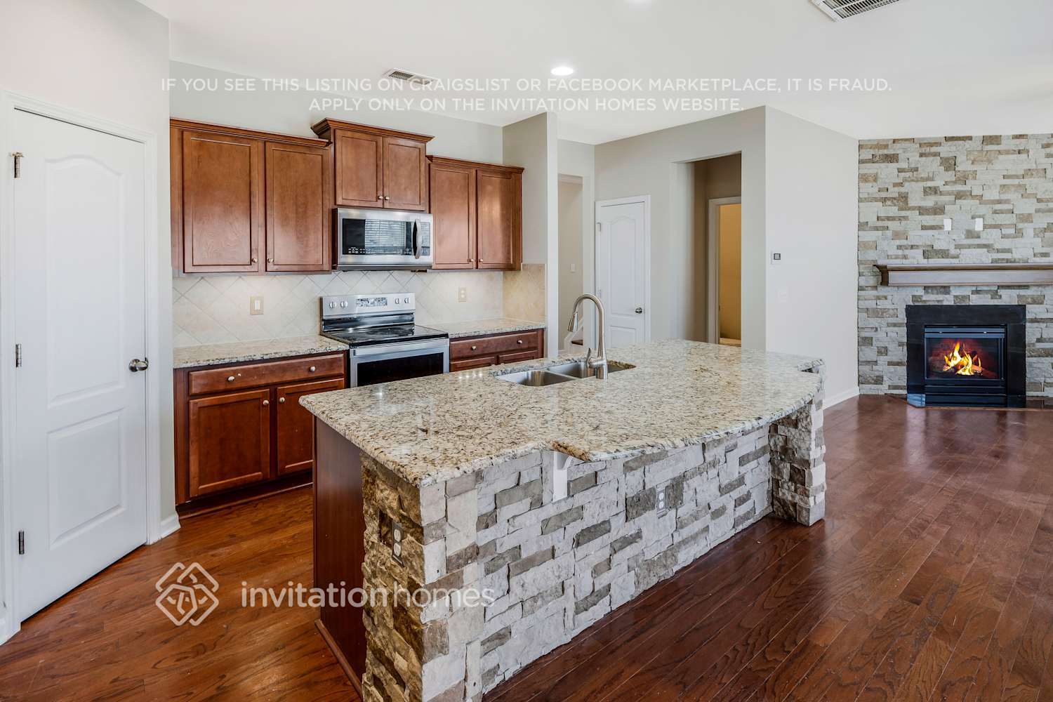 Building Photo - 12507 Surreykirt Lane