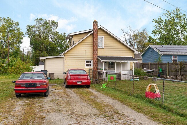 Building Photo - 2220 Sale Rd