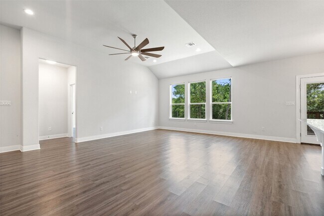 Building Photo - 129 Diamond Head Dr