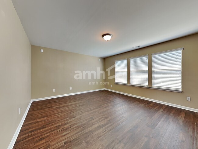 Building Photo - 1404 Manley Court