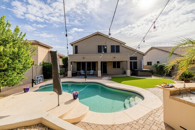 Building Photo - 7740 E Phantom Way