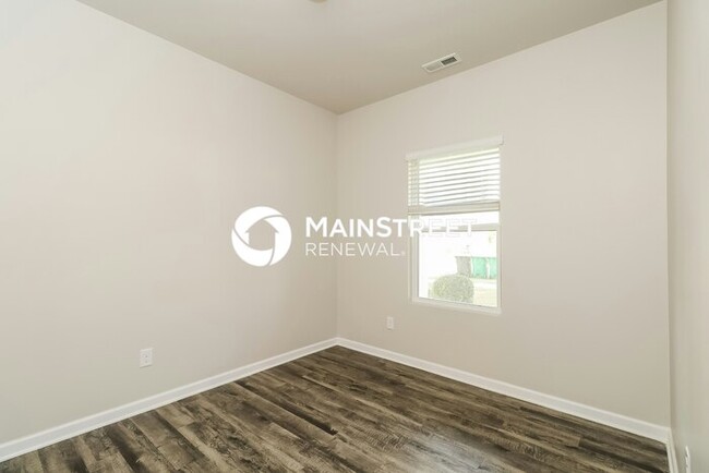 Building Photo - 12153 Old Dulin Farms Way
