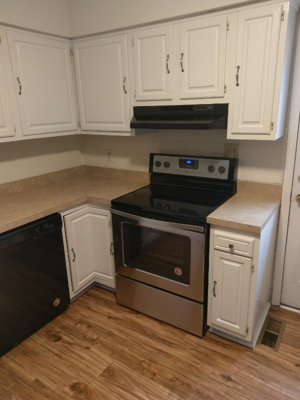 Building Photo - 255 Meadowview Dr