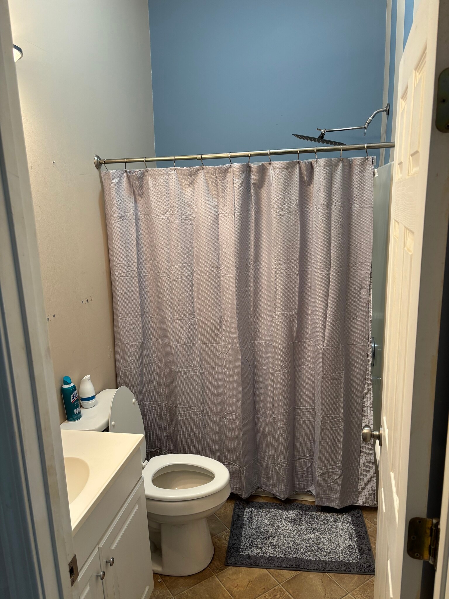 Bathroom - 147 Lestrade Pl