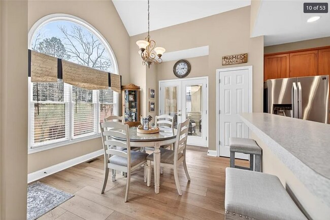 Building Photo - 5 Bed 4 Bath Multi Family House