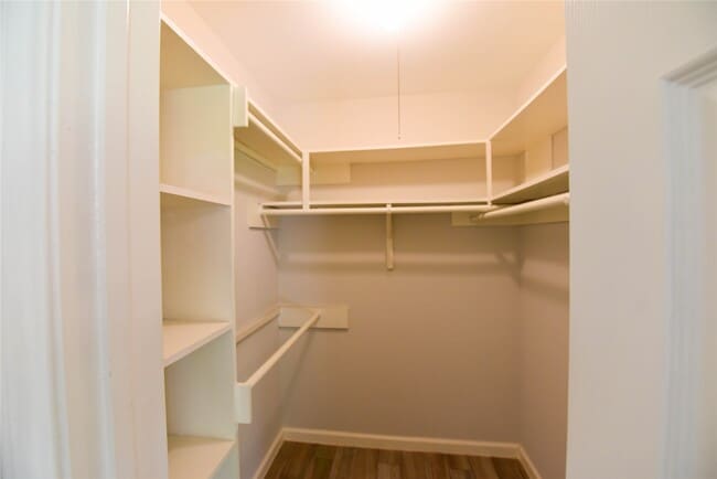 Building Photo - 8558 Laurel Trails Dr