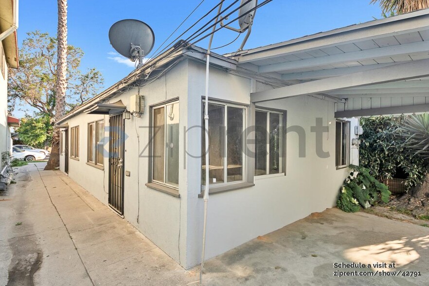 Building Photo - 439 E 55th St