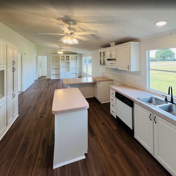 Building Photo - 127 County Road 3816