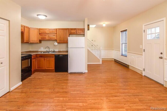 Building Photo - 9798 Mcgregor Rd