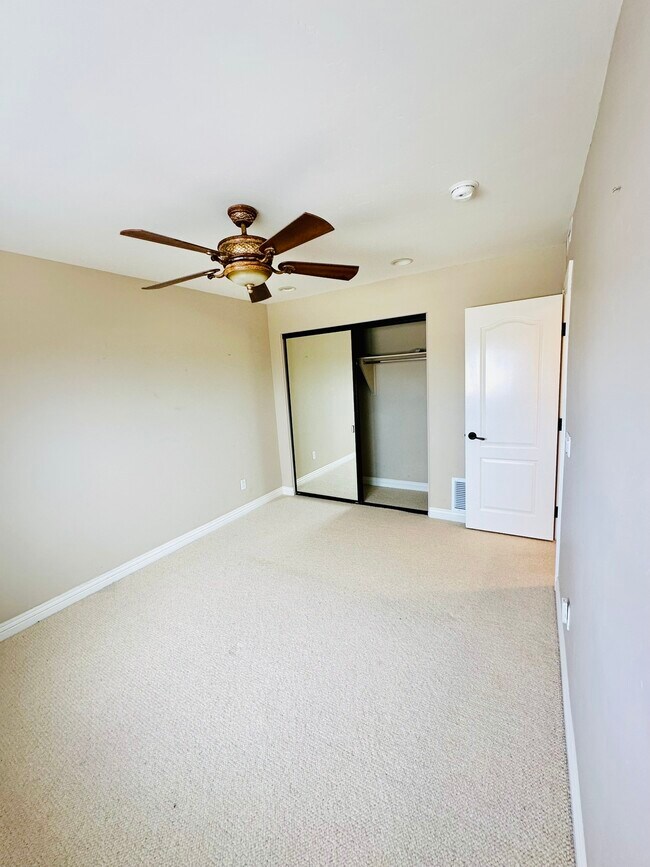 Building Photo - 7411 Herschel Ave