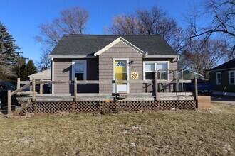 Building Photo - Charming 2-Bedroom Home in Appleton