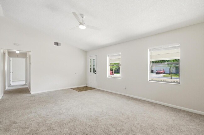 Building Photo - "Charming 3-Bedroom Oasis with 2 Baths on ...