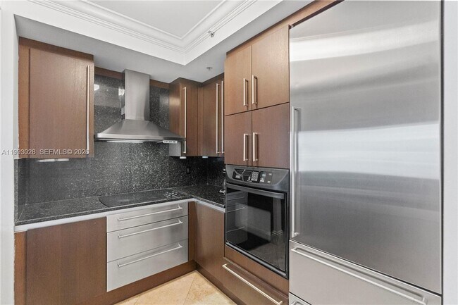 Building Photo - 3400 SW 27th Ave