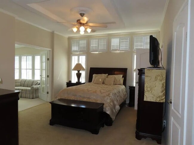 Building Photo - 5626 Swan Lake Dr