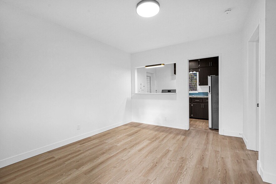 Building Photo - 749 NE 122nd St