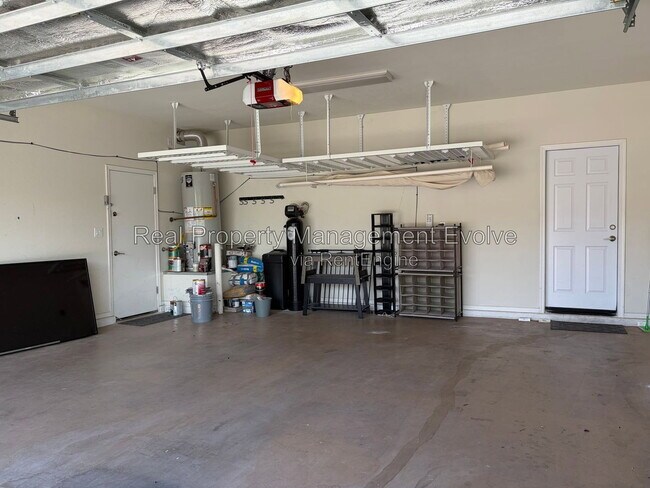 Building Photo - 5164 W Quail Track Dr