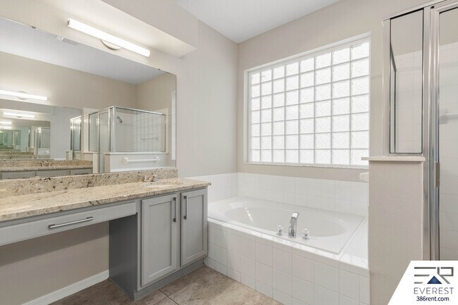 Building Photo - 60 Brigadoon Ln