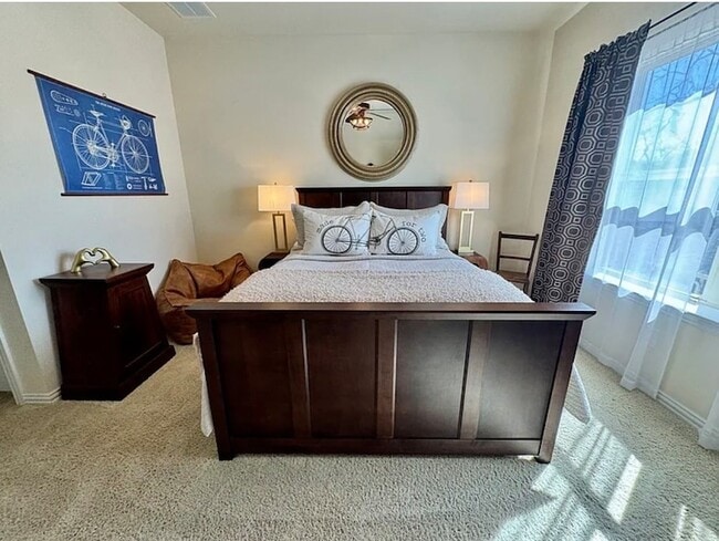 Building Photo - 5820 Palo Pinto Ave