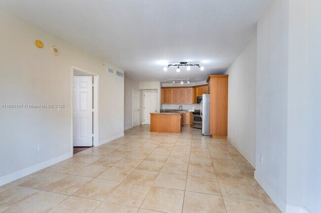 Building Photo - 55 Merrick Way