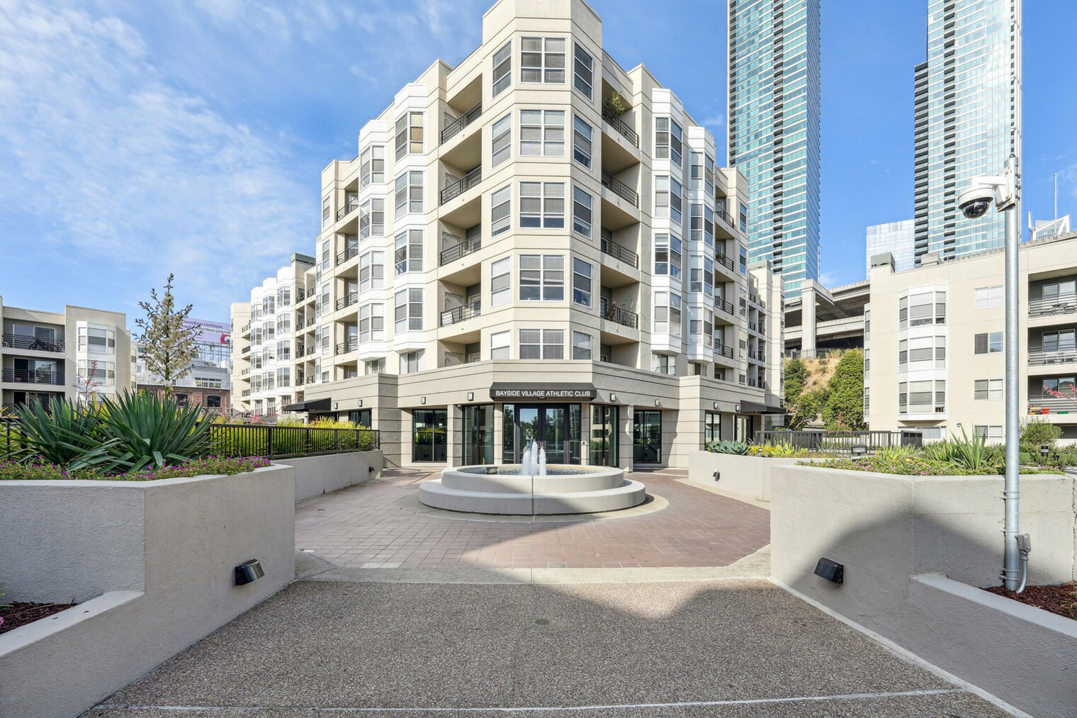 Building Photo - 501 Delancey St