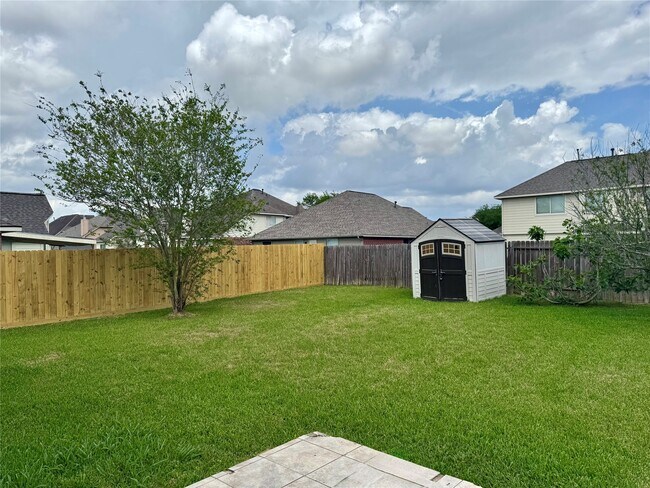 Building Photo - 4015 Redwood Arbor Ln