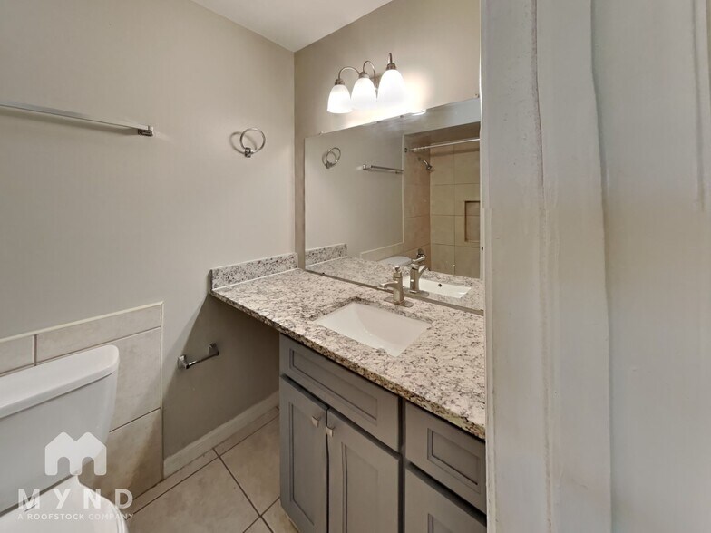 Building Photo - 1519 Stormway Ct