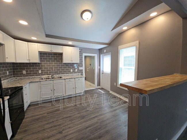 Building Photo - 3314 Graydon Ave