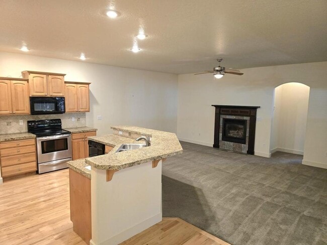 Building Photo - 9083 W Dalton Pl