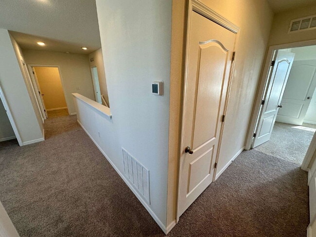 Building Photo - 4186 Looking Glass Pl