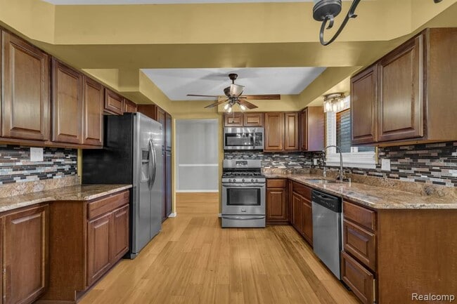 Building Photo - 17471 Evans St