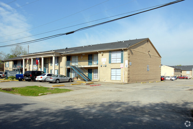 Building Photo - Victory Apartments