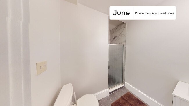 Building Photo - Room in Shared 5 bed/2 bath home