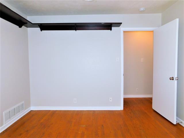 Building Photo - 1217 Clover Ln