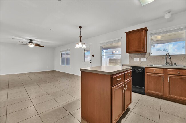 Building Photo - 1906 Rock Ridge Dr