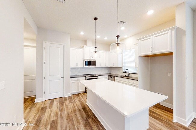 Building Photo - 11496 Fathom Ct