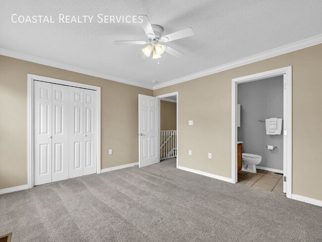 Building Photo - 983 Scenic Oak Ln