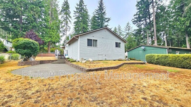 Building Photo - 11389 Symes Rd NW