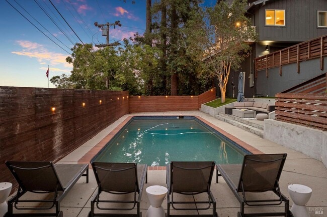 Building Photo - 48 Junipero Serra Ave