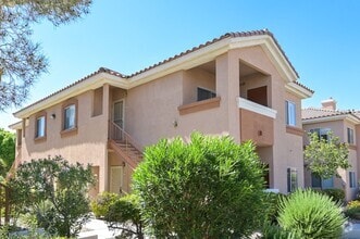 Building Photo - SE!!! Gated!! 2 Bedroom 1st Floor with Bal...