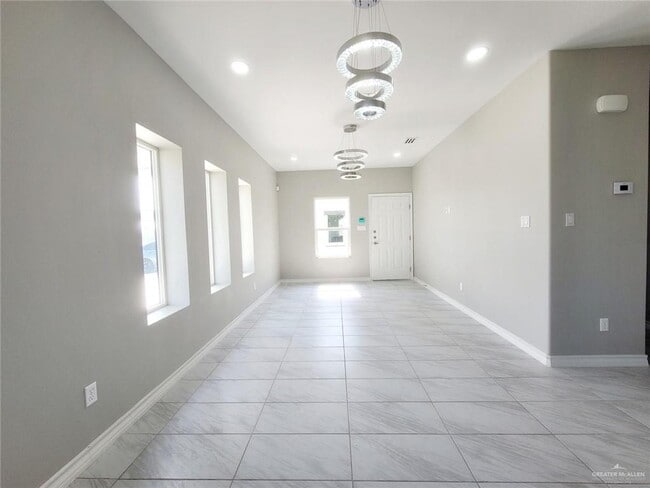 Building Photo - 12 Alta Vista Dr