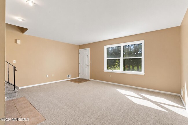 Building Photo - 229 2nd St